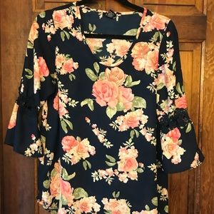 Floral print shirt mid length sleeves